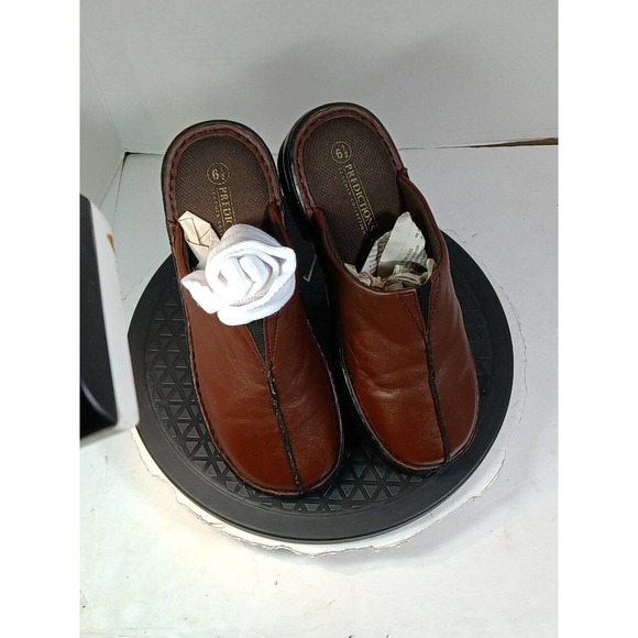 PREDICTIONS Brown Leather Slip On Casual Shoes Womens Size 6.5 - Picture 8 of 14